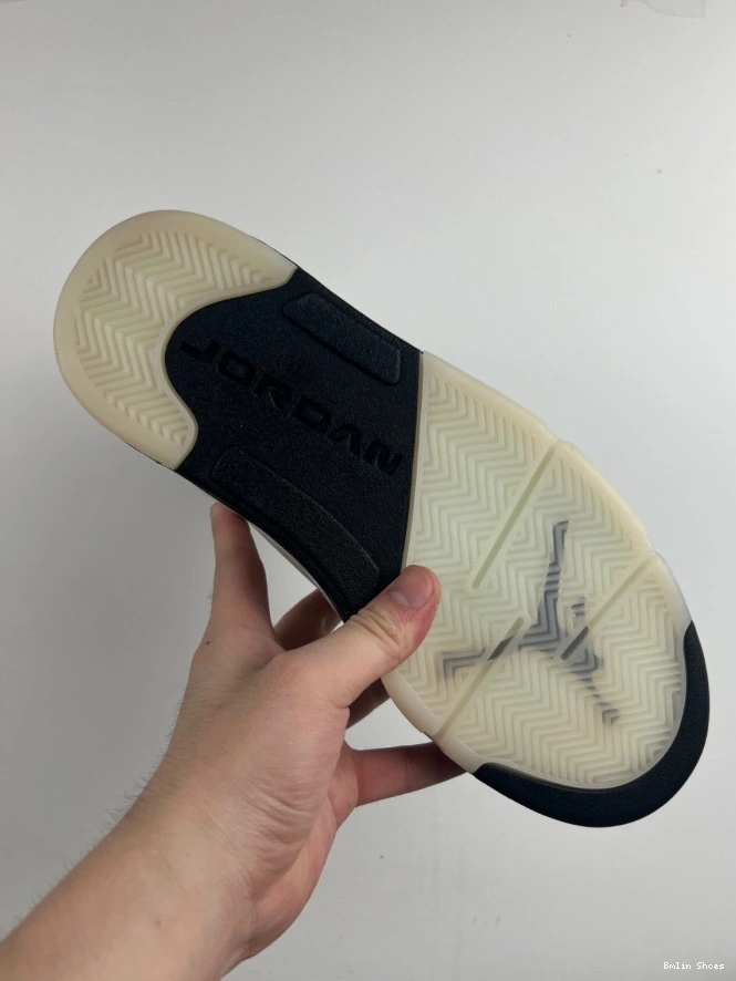 Bmlin Shoes JORDAN BLACK' AIR 'WHITE RETRO DD0587-110 5 0710